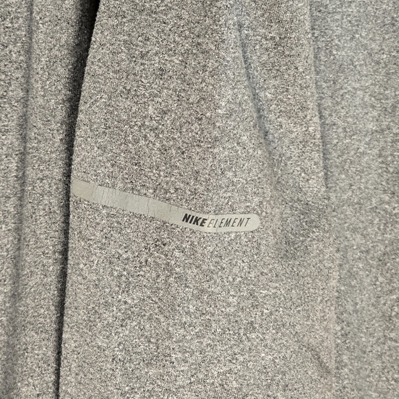 Nike Dri-Fit "Running" Reflective Training Sweatshirt - Picture 7 of 12